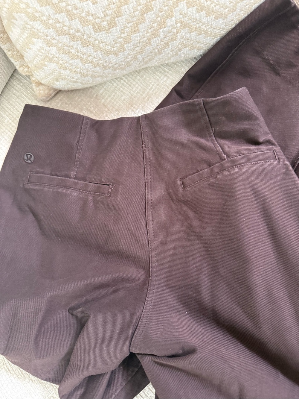 Lululemon pant in Deep Brown - Picture 4 of 4